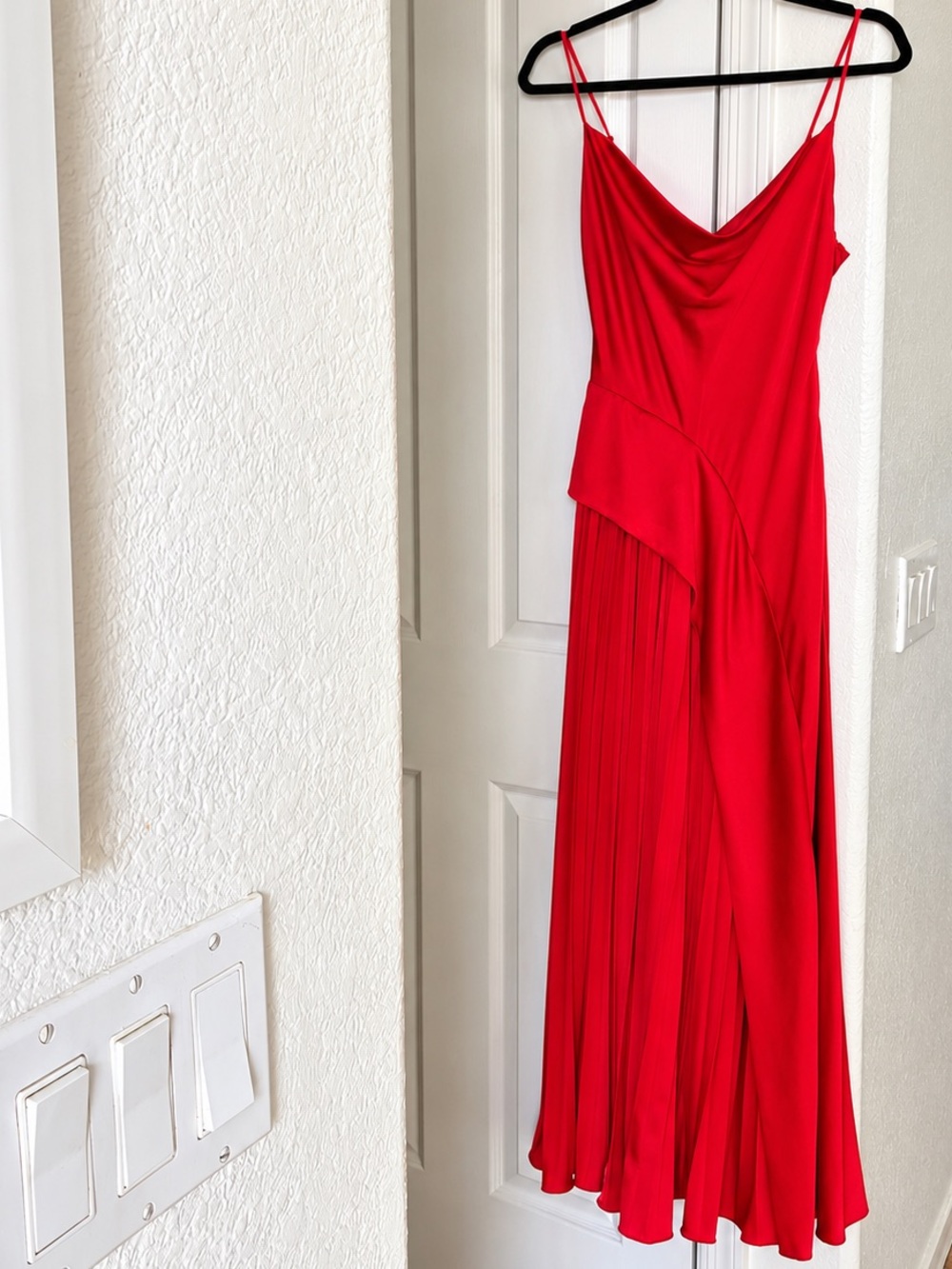 Lulus Raisa Red Pleat Detail Satin Slip Dress – Size S